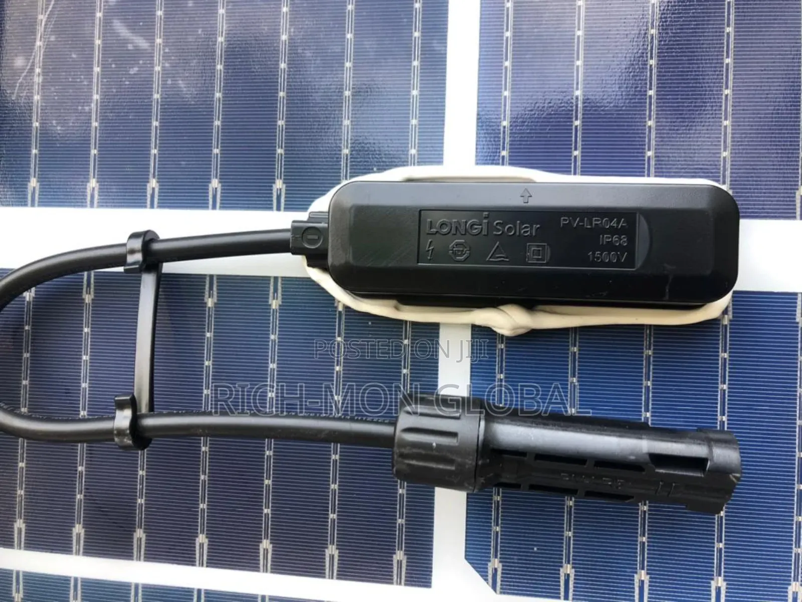 570watts Jinko Panel Available