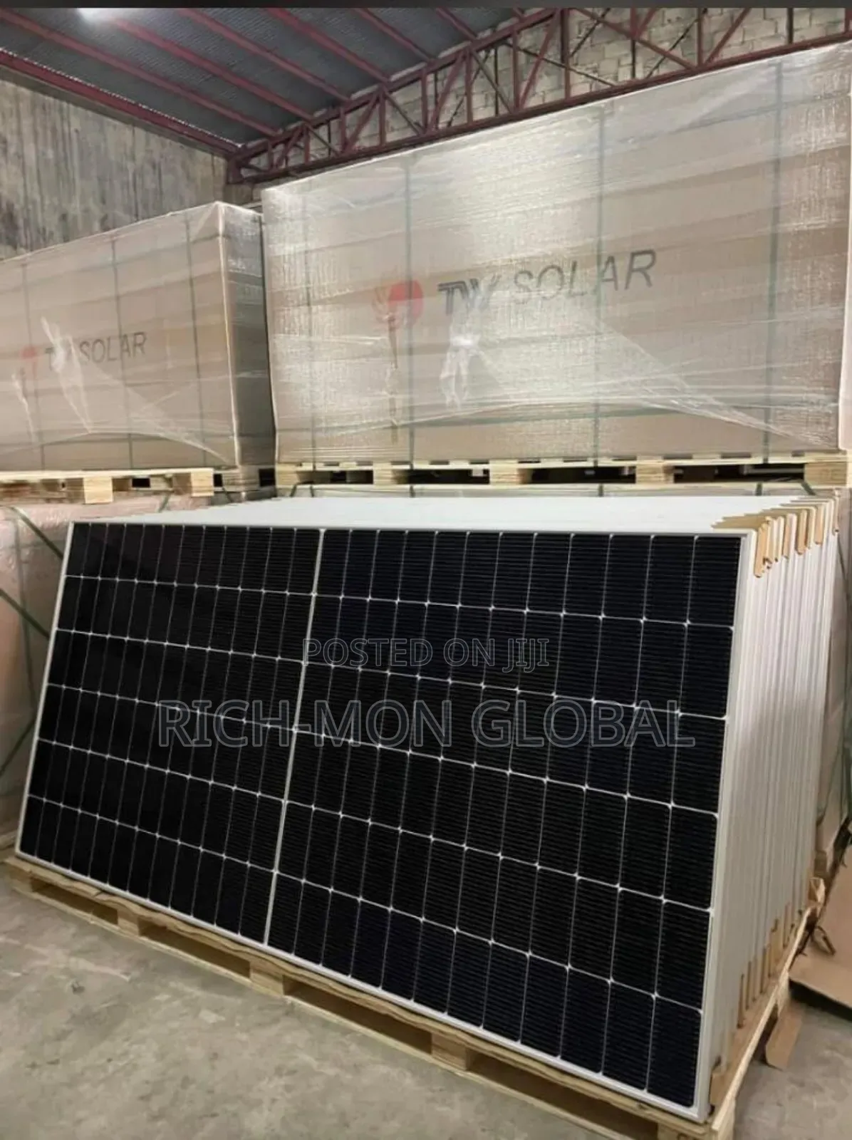 570watts Jinko Panel Available