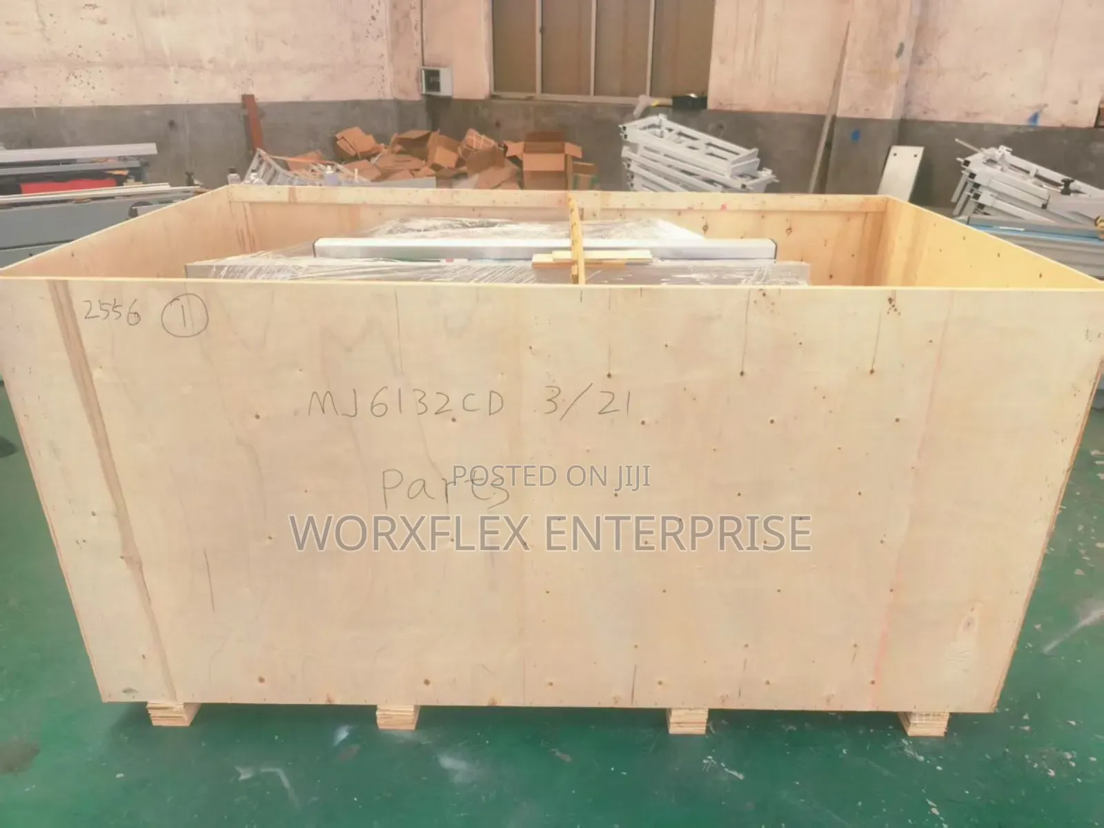 Industrial Sliding Panel Saw Cutting Machine