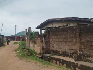 Hot Deal! Land With Demolishable Building Near Oau Road 7 Gate, Ife