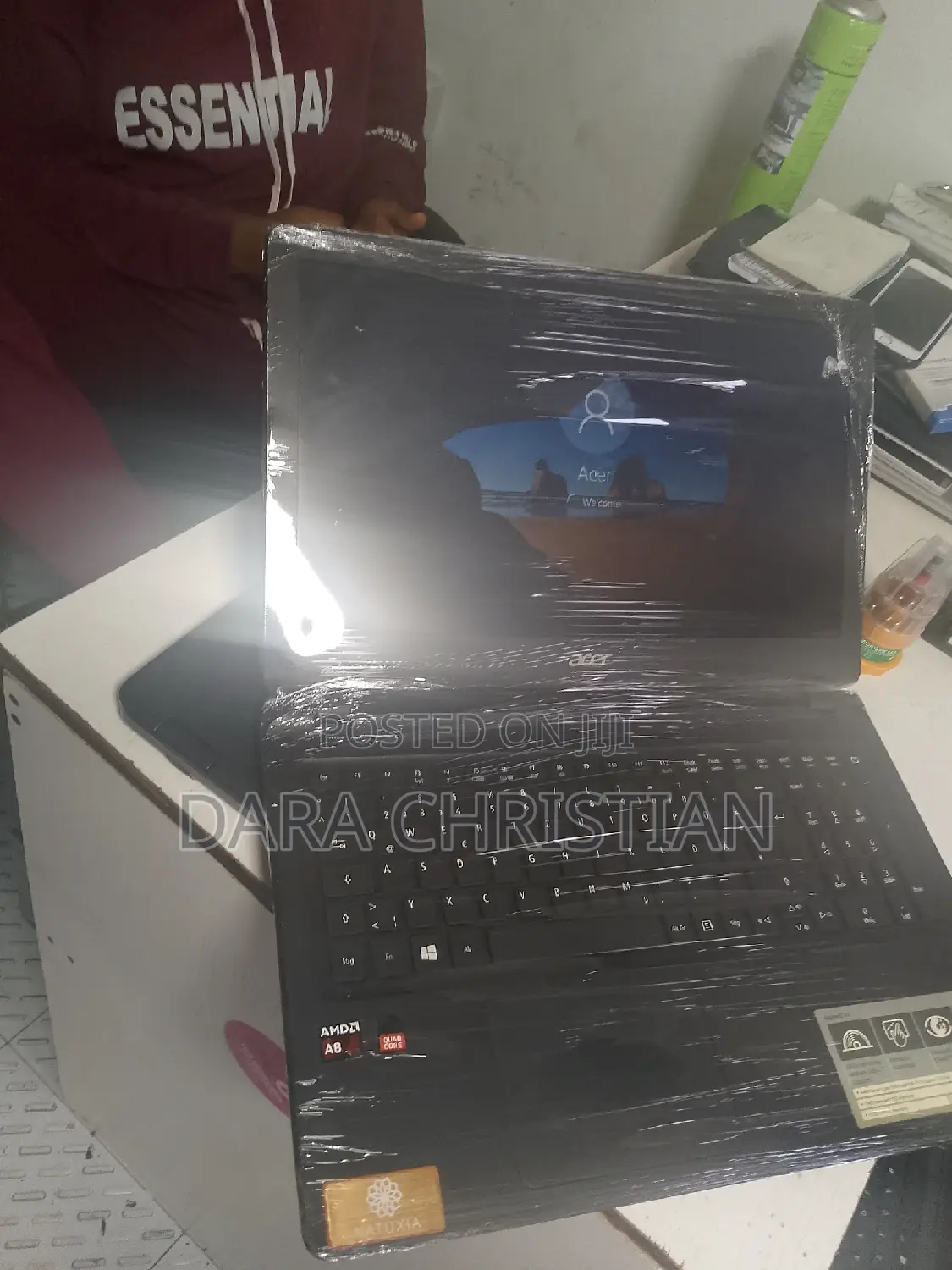 New Laptop Acer Aspire E 8GB HDD 1T