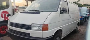 Volkswagen Transporter 2002 White