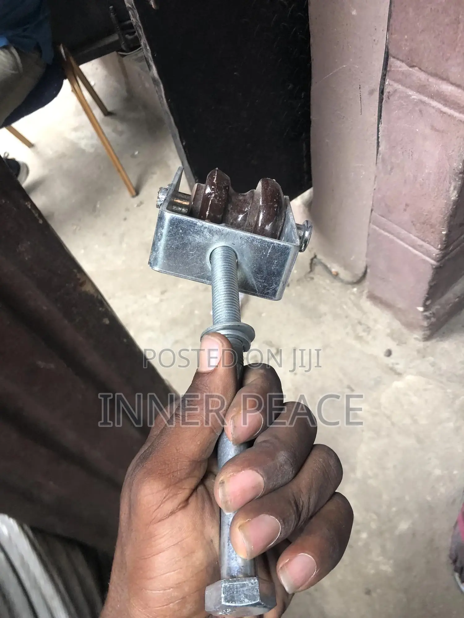 D Iron for Cable