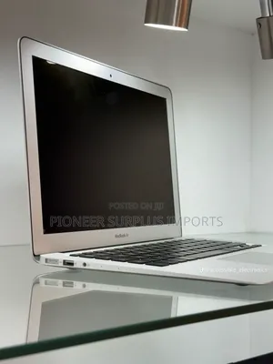 Laptop Apple MacBook Air 2017 8GB Intel Core I5 SSD 256GB
