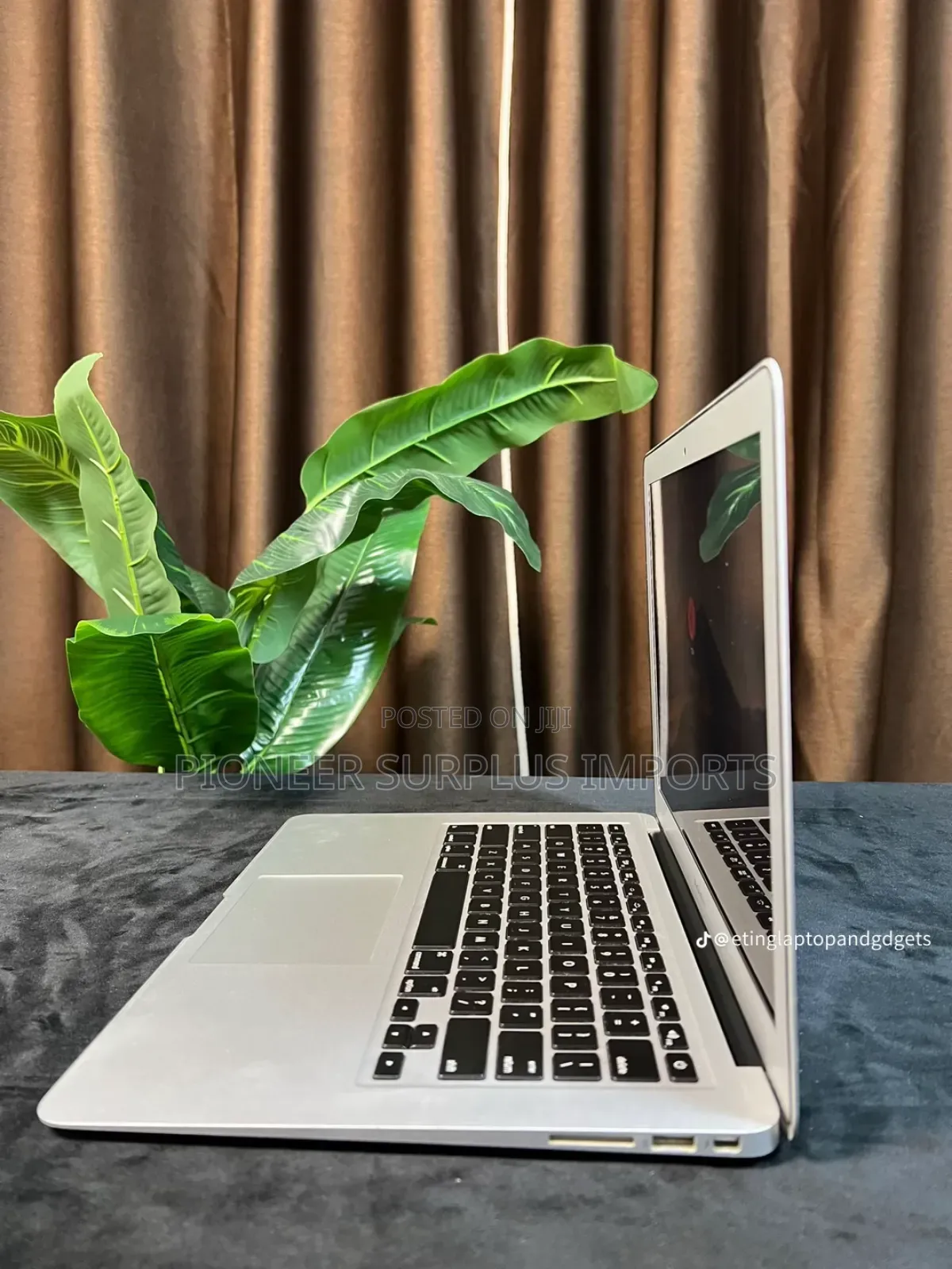 Laptop Apple MacBook Air 2017 8GB Intel Core I5 SSD 256GB