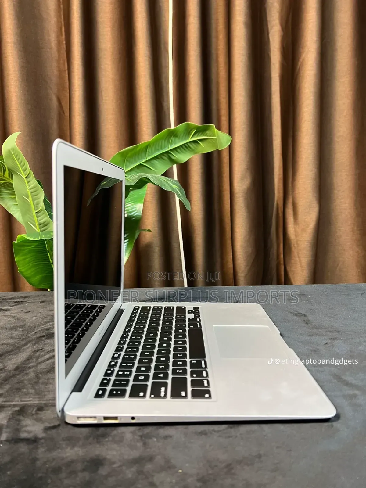 Laptop Apple MacBook Air 2017 8GB Intel Core I5 SSD 256GB