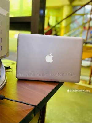Laptop Apple MacBook 2012 8GB Intel Core I5 HDD 500GB
