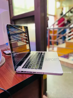 Laptop Apple MacBook 2012 8GB Intel Core I5 HDD 500GB
