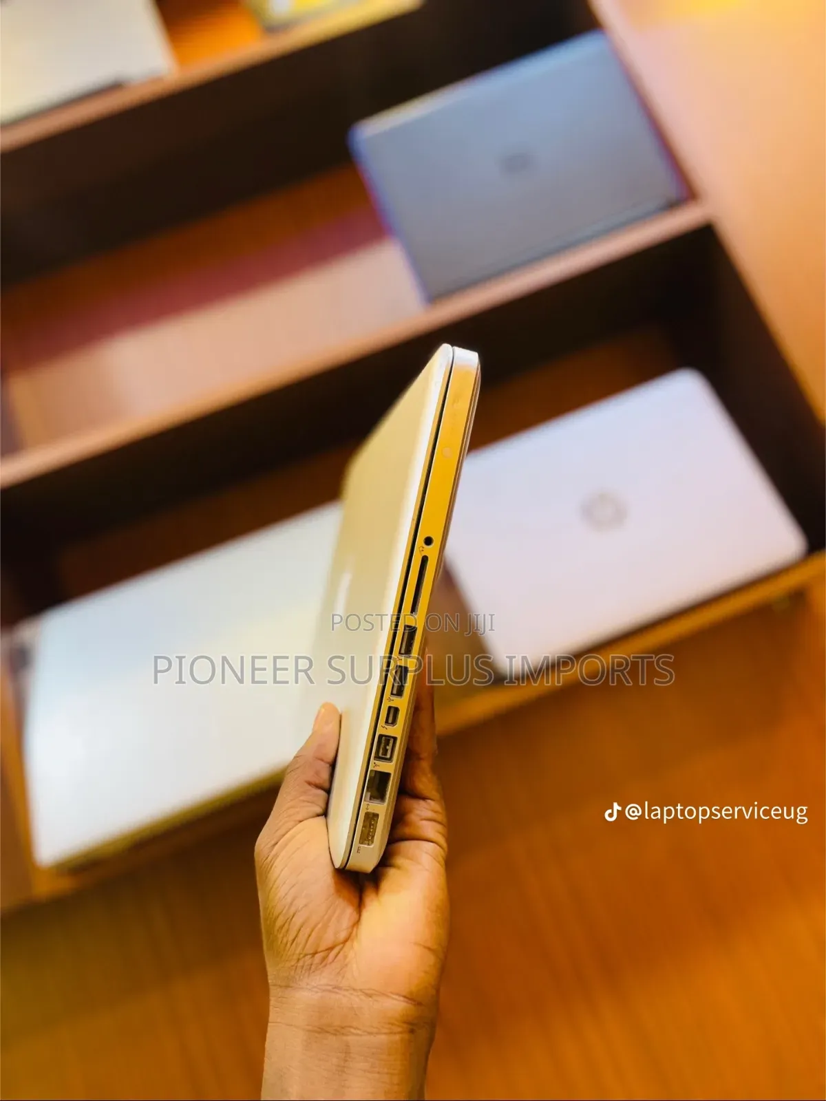 Laptop Apple MacBook 2012 8GB Intel Core I5 HDD 500GB