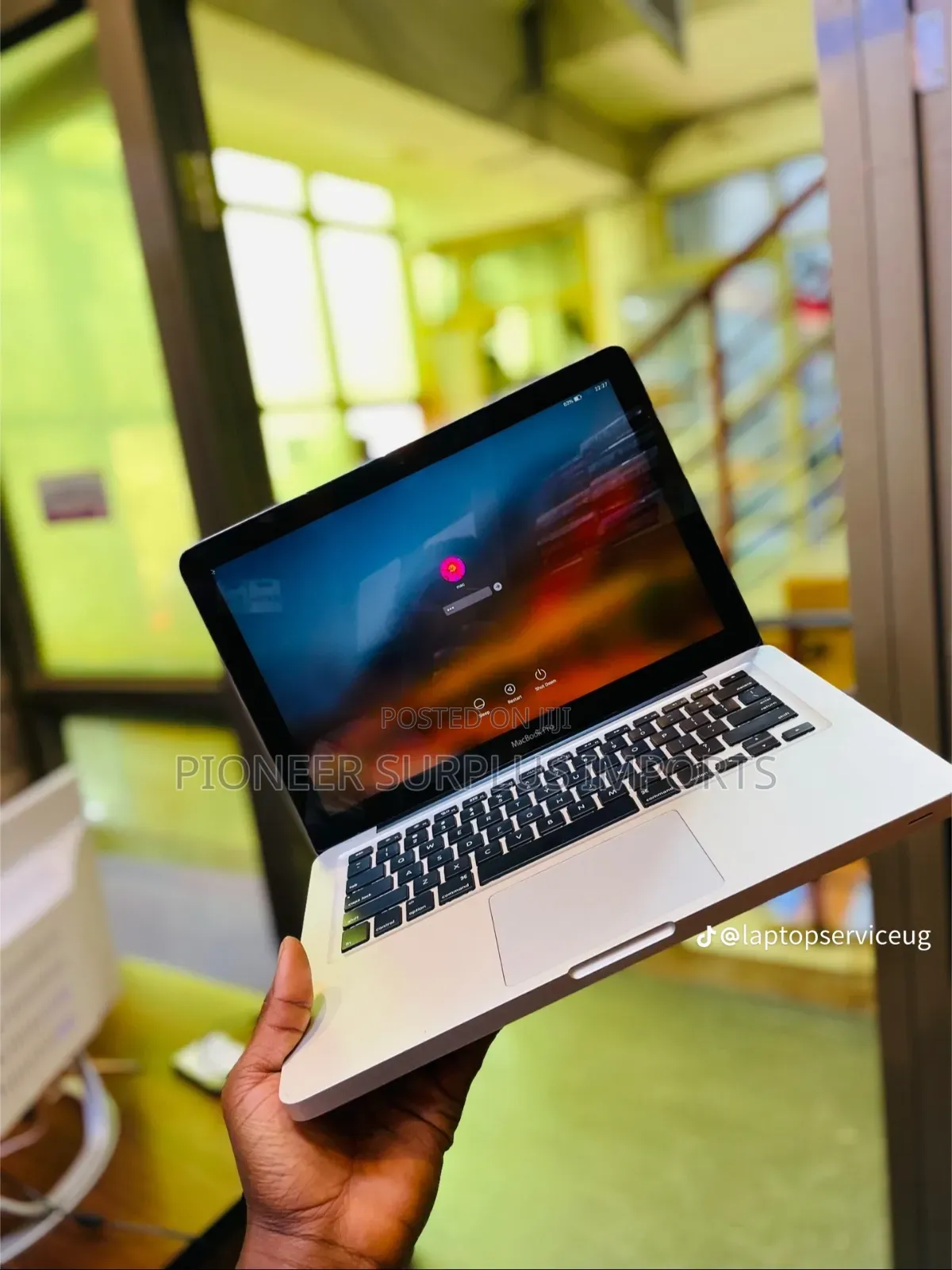 Laptop Apple MacBook 2012 8GB Intel Core I5 HDD 500GB