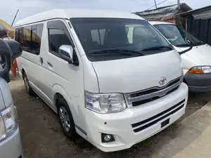 Toyota HiAce 2013 White