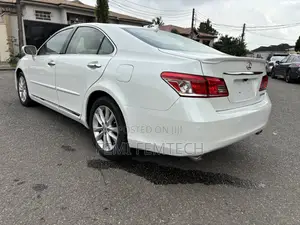 Lexus ES 350 2011 White