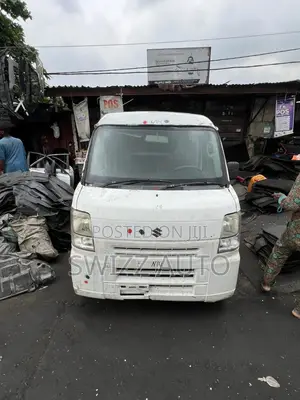 Suzuki Every 2012 White
