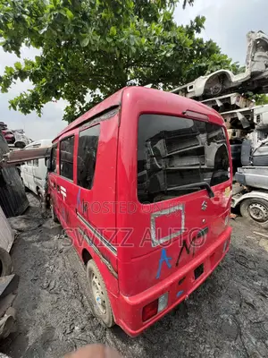 Suzuki Every 2012 Red