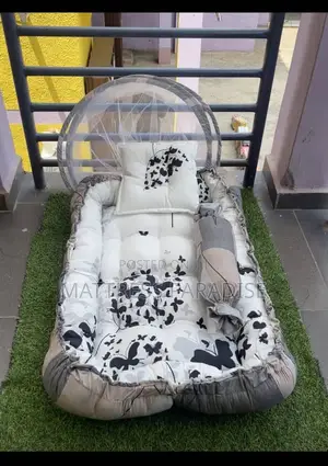 Baby Square Bed