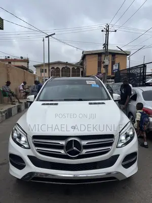 Mercedes-Benz GLE-Class 2017 White