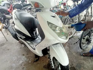Yamaha Scrambler 2015 White