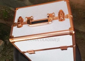 Make Up Kit