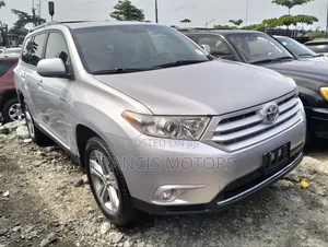 Toyota Highlander Limited 3.5l 4WD 2013 Silver