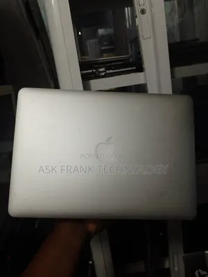 Laptop Apple MacBook Air 2017 8GB Intel Core I5 SSD 128GB