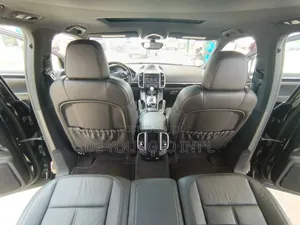Porsche Cayenne 2014 Black