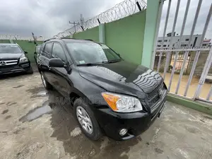 Toyota RAV4 2.5 2011 Black