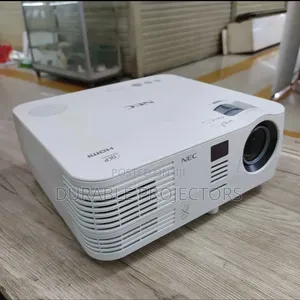 High-Performance Projector for Meetings Conferences | Crystal Clear
