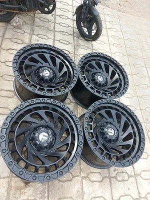 Off-Road Alloyd Rim17 Tacoma/Hilux