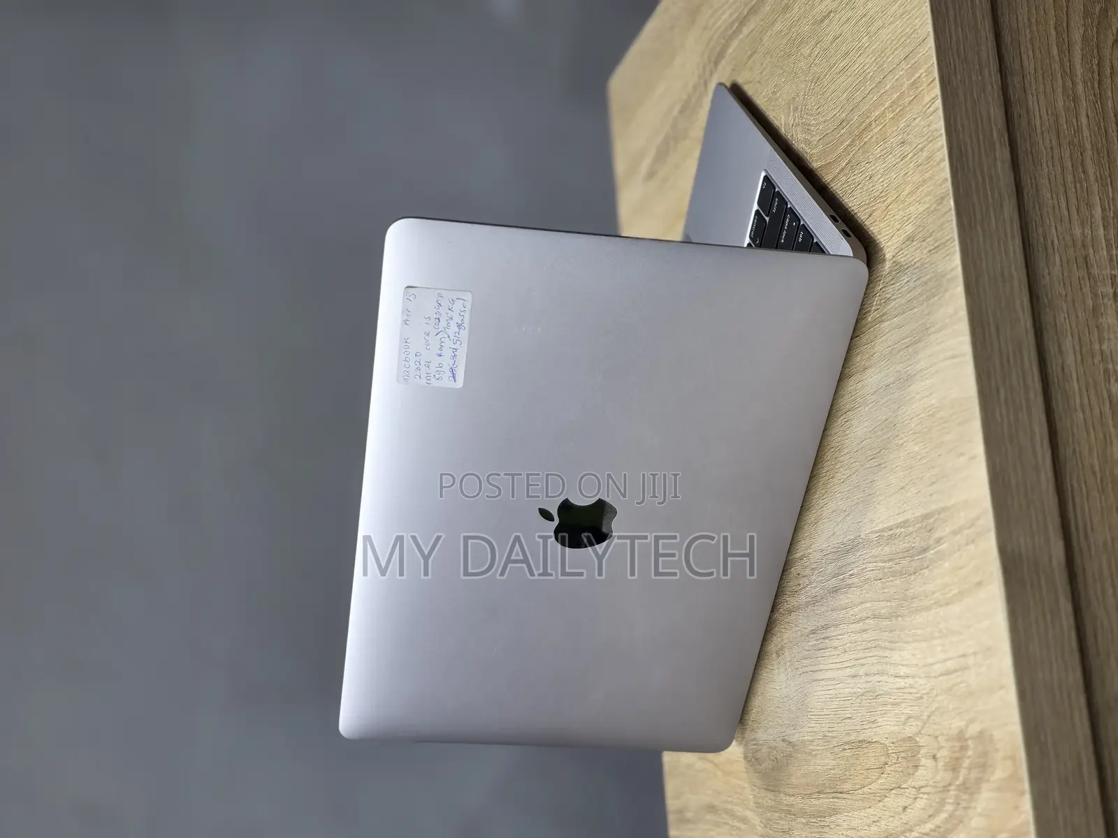 Laptop Apple MacBook Air 2020 8GB Intel Core 5 SSD 512GB