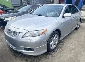 Toyota Camry SE 4dr Sedan (2.4L 4cyl 5A) 2008 Gray