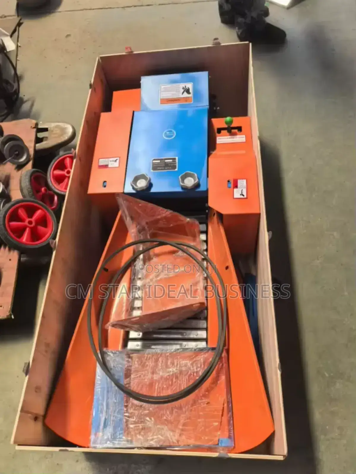 Chaff Cutter Machine With Conveyor