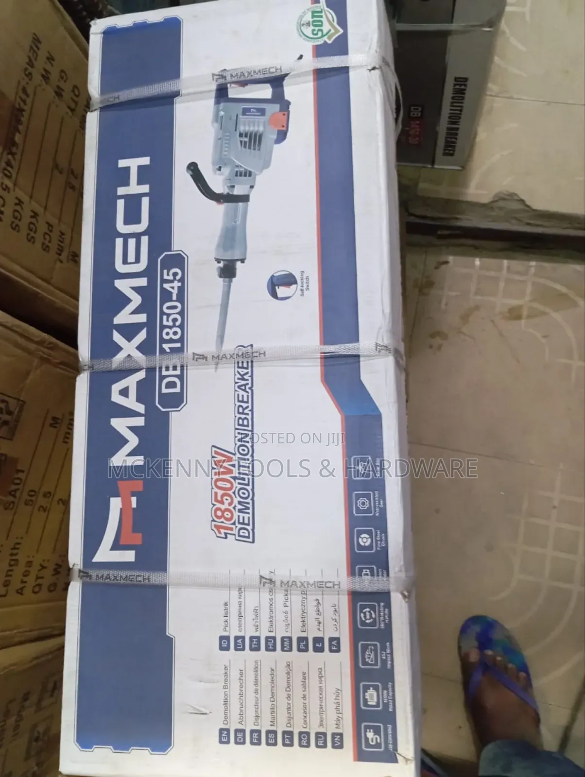 Maxmech De 1850w -45 Demolition Breaker.