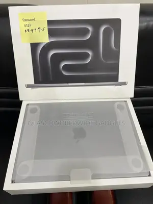 New Laptop Apple MacBook Pro 2020 8GB Apple M3 SSD 512GB