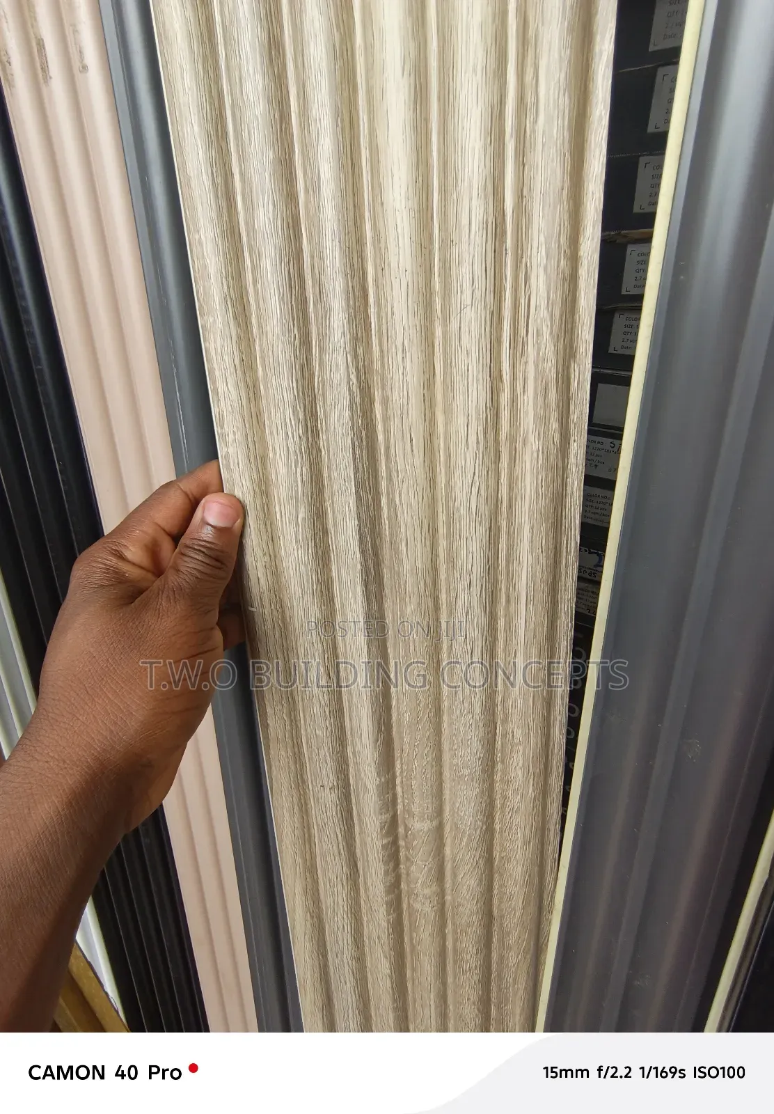 Round Shape and Flat Fluted Panel