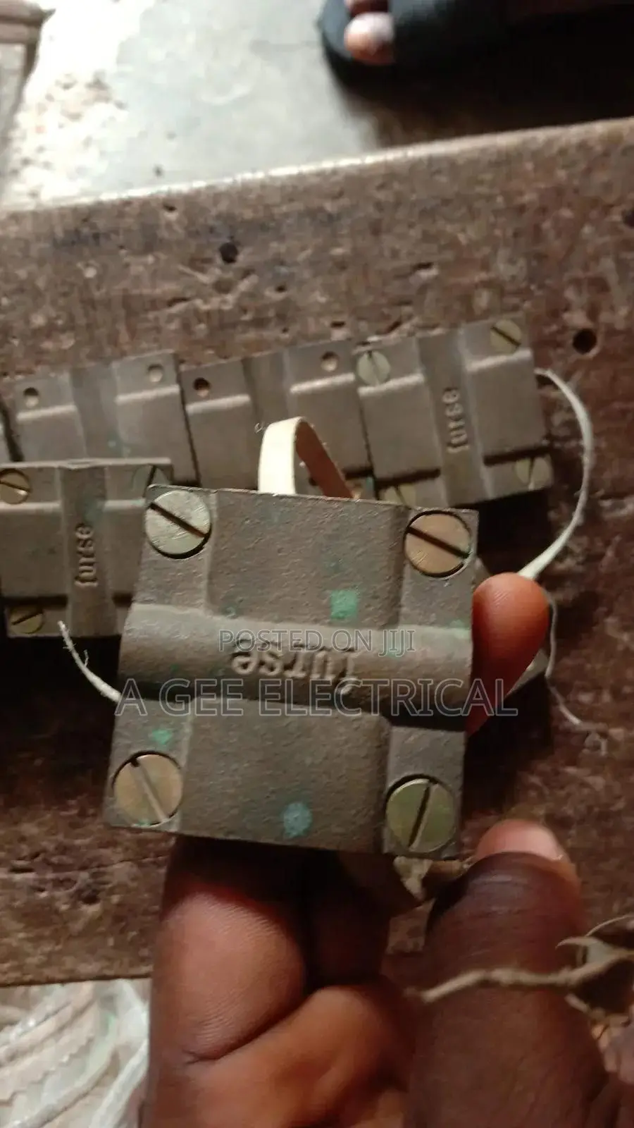 Tape to Cabel Square Clamp
