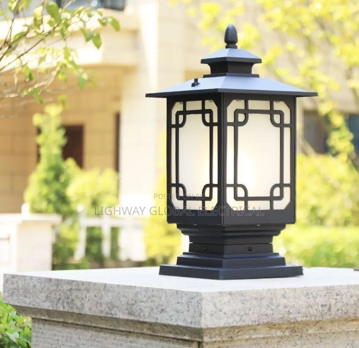 Pillar Gate Light Cast
