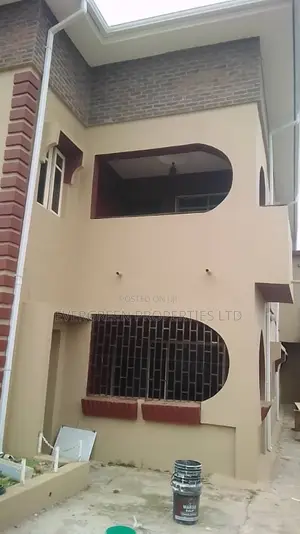 5bdrm Duplex in Old Bodija for rent