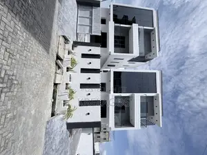 5bdrm Duplex in Ologolo for sale