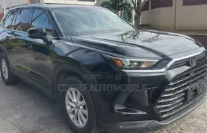 Toyota Highlander XSE AWD 2024 Black