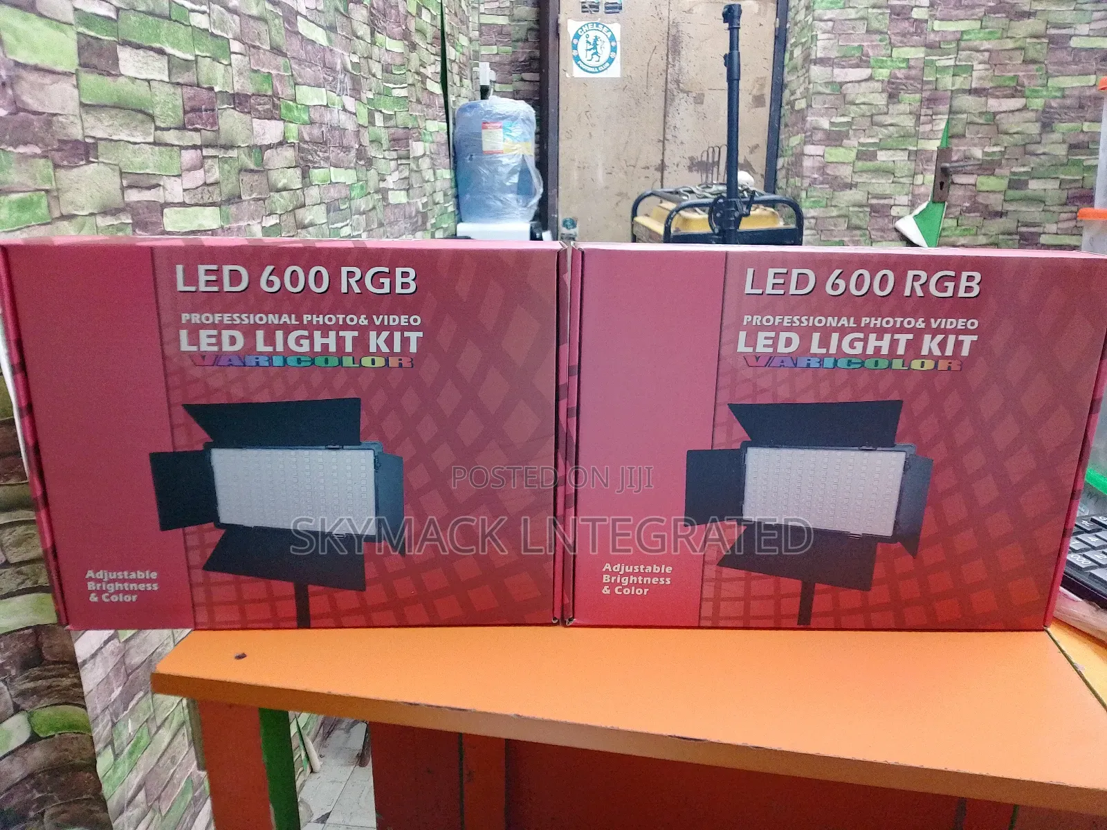 Led 600 RGB Light Kit