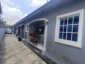 2bdrm Bungalow in Agbarho, Warri for sale