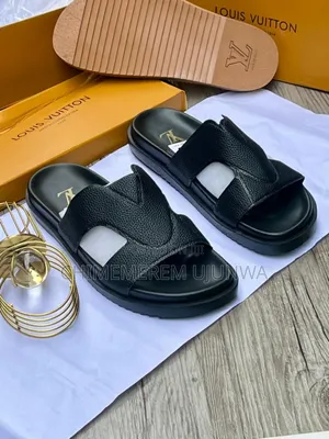 Luxury Designed Lv Slipers