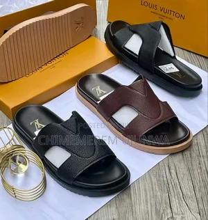 Luxury Designed Lv Slipers