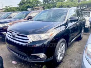 Toyota Highlander 2012 Black