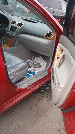 Toyota Camry 2.4 XLE 2008 Red