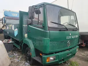 Mercedes Benz 814 Pickup Truck (Short)