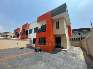4bdrm Townhouse/Terrace in Gbagada for sale