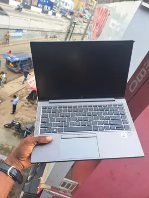 Laptop HP ZBook Firefly 14 G7 16GB Intel Core I5 SSD 512GB