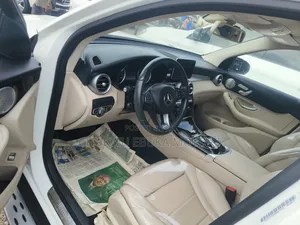 Mercedes-Benz GLC-Class 2017 White