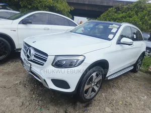 Mercedes-Benz GLC-Class 2017 White